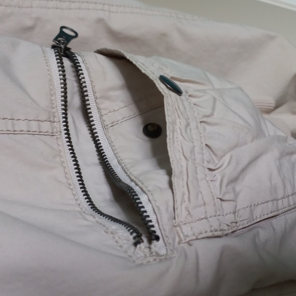 Light Windbreaker L - Picture 3 of 8